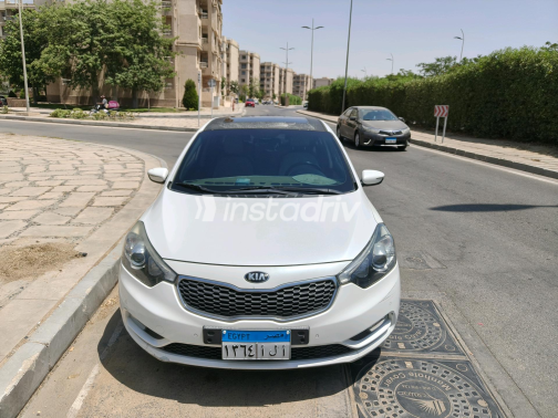 Kia K3 2015 White Automatic Used for Sale in Madinaty - 7