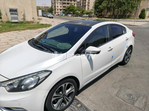 Kia K3 2015 White Automatic Used for Sale in Madinaty - 8