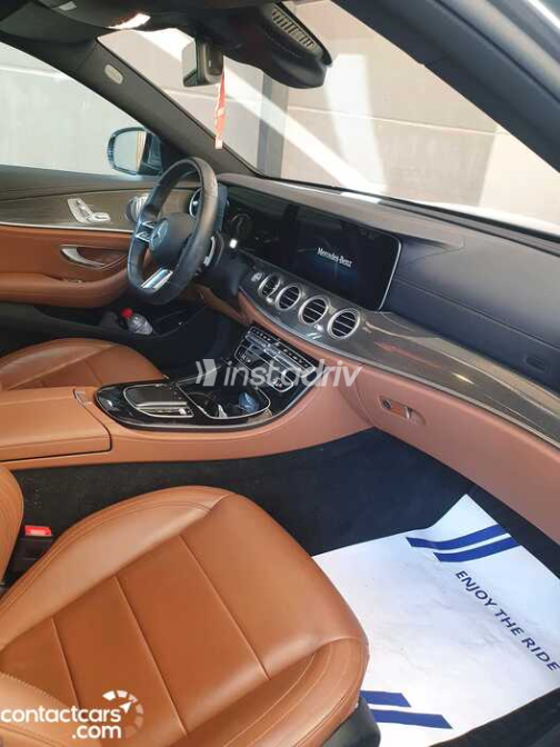 مرسيدس E 300 2021 رمادي أوتوماتيك مستعملة للبيع في الجيزة - 5