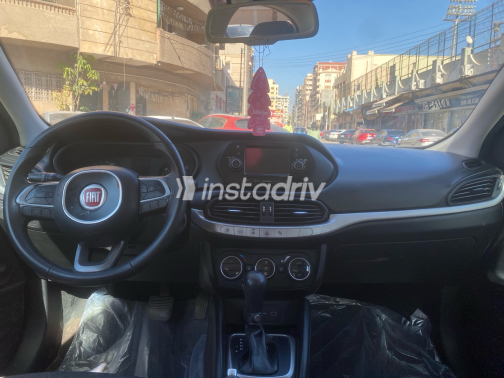 فيات تيبو 2019 أسود أوتوماتيك مستعملة للبيع في طنطا - 3