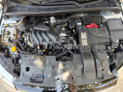 رينو ميجان 2022 فضي CVT مستعملة للبيع في شيراتون - 9