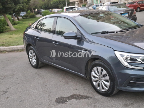 رينو ميجان 2022 رمادي CVT مستعملة للبيع في مصر الجديدة - 2