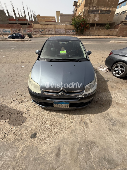 سيتروين C4 2007 رمادي أوتوماتيك مستعملة للبيع في العاشر من رمضان - 6