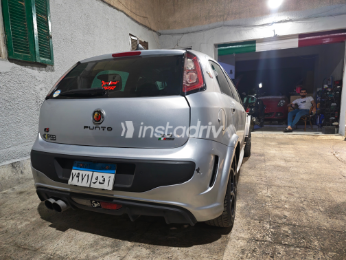 Fiat Punto evo 2016 Silver Automatic Used for Sale in Mokattam - 9