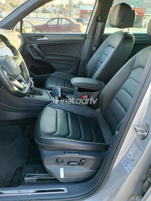 Volkswagen Tiguan 2023 Silver Automatic Used for Sale in Damietta - 5