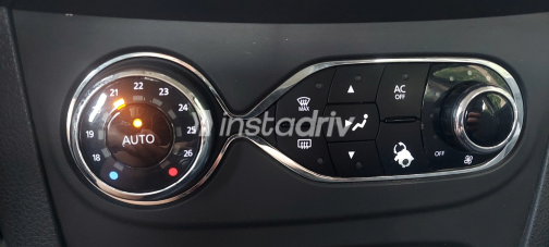 Renault Logan 2015 Black Automatic Used for Sale in Cairo - 4
