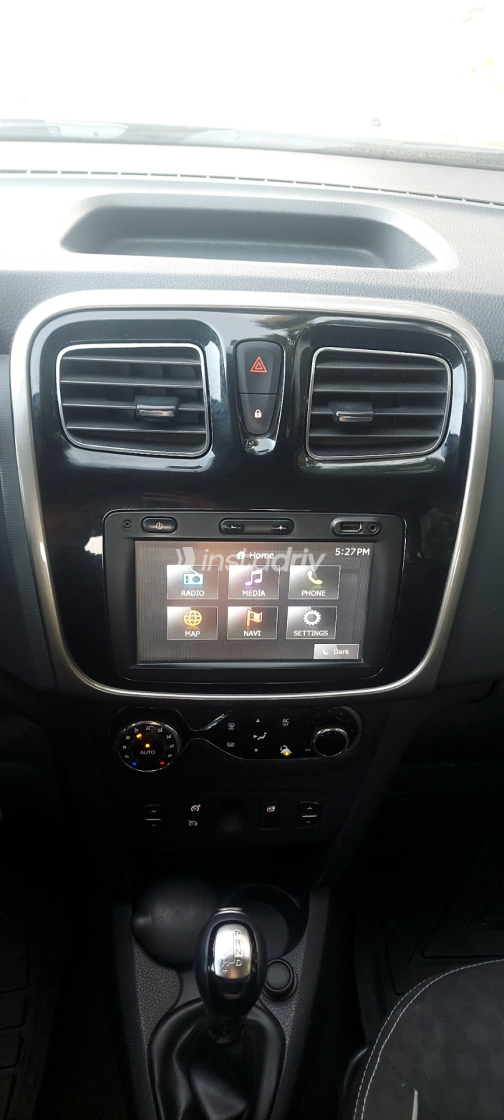 Renault Logan 2015 Black Automatic Used for Sale in Cairo - 8