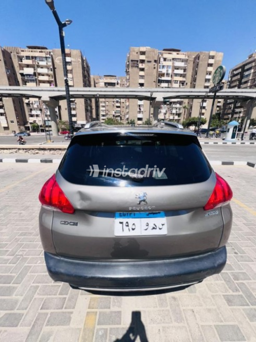 Peugeot 2008 2016 Bronze Automatic Used for Sale in Nasr city - 4