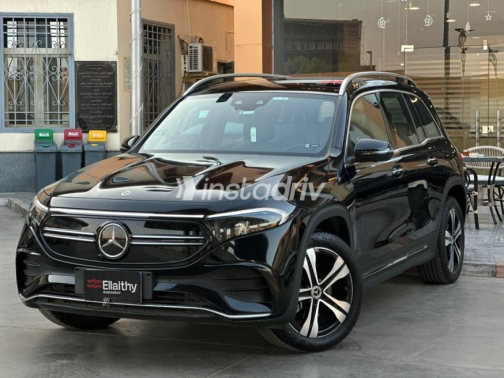 مرسيدس E 350 2024 أسود أوتوماتيك مستعملة للبيع في القاهرة - 2
