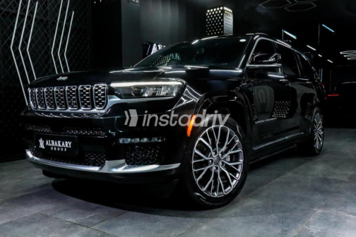 جيب شيروكي 2023 أسود أوتوماتيك مستعملة للبيع في مدينتى - 1