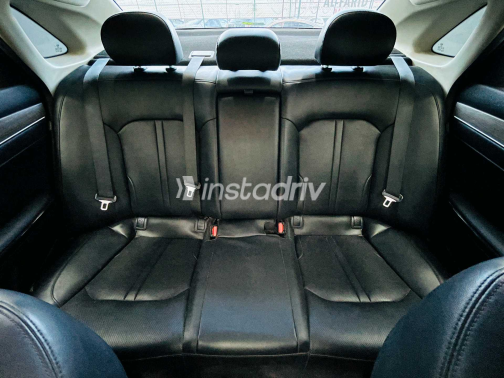 كيا K5 2022 أبيض أوتوماتيك مستعملة للبيع في الإسكندرية - 5