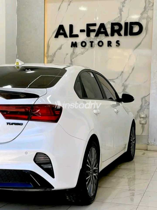 Kia K3 2022 White Automatic Used for Sale in Alexandria - 5