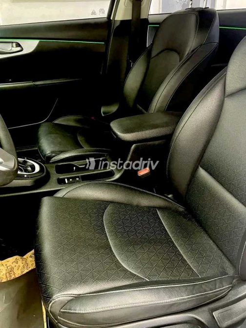 Kia K3 2022 White Automatic Used for Sale in Alexandria - 8