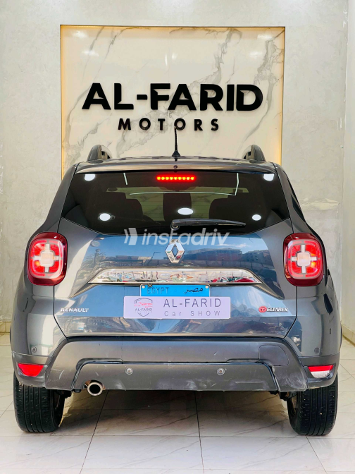 رينو داستر 2019 رمادي غامق أوتوماتيك مستعملة للبيع في الإسكندرية - 1