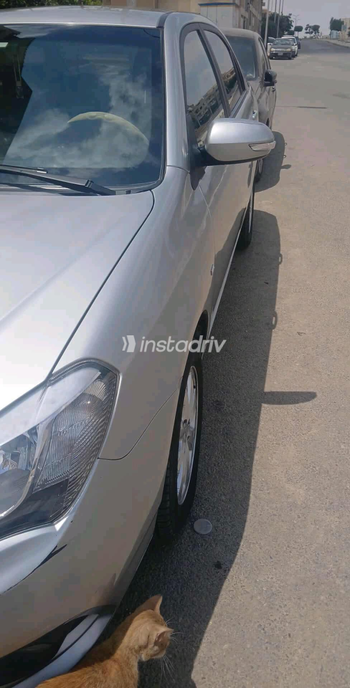 Byd F3 2025 Silver Manual Used for Sale in Cairo - 4