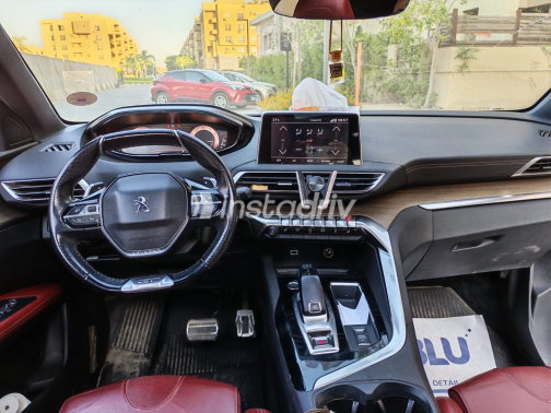 بيجو 3008 2021 أحمر أوتوماتيك مستعملة للبيع في القاهرة - 9