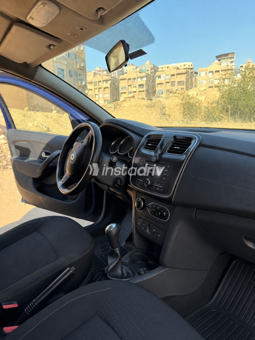 رينو لوجان 2020 أبيض أوتوماتيك مستعملة للبيع في المقطم - 4