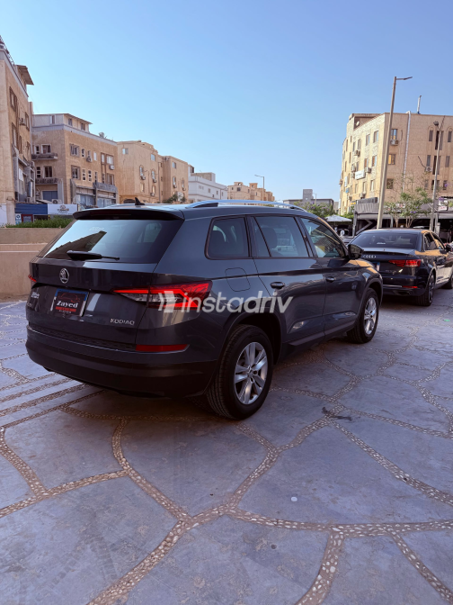 سكودا كودياك 2019 رمادي أوتوماتيك مستعملة للبيع في الجيزة - 3
