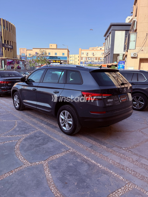 سكودا كودياك 2019 رمادي أوتوماتيك مستعملة للبيع في الجيزة - 9