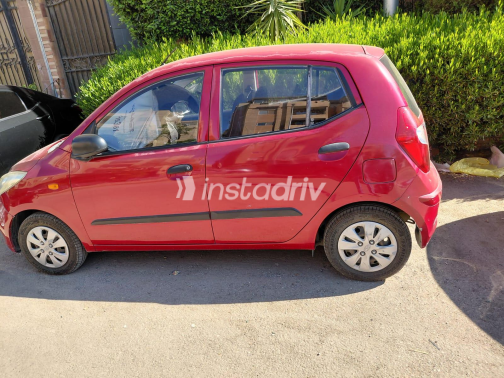 Hyundai I10 2015 White Automatic Used for Sale in Cairo - 3