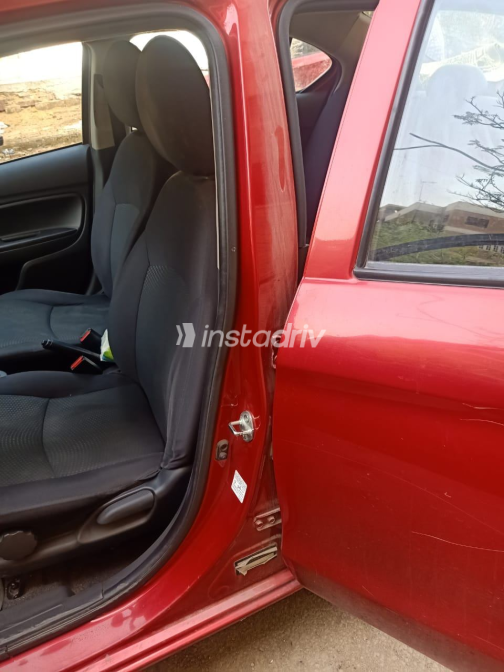 Mitsubishi Attrage 2015 Red Automatic Used for Sale in Giza - 2