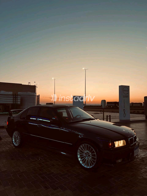 BMW 318 1990 Black Automatic Used for Sale in Greater Cairo ( Cairo + Giza) - 3