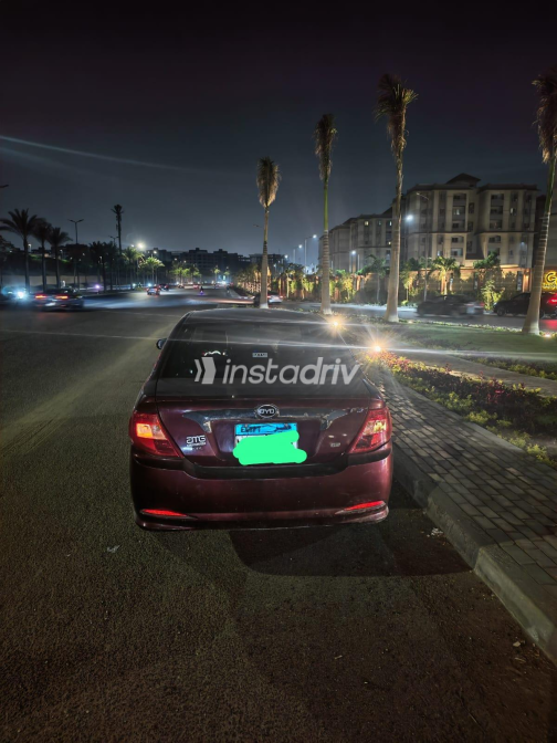 بى واى دى‬ F3 2023 أبيض يدوي مستعملة للبيع في القاهرة الكبرى ( القاهرة - الجيزة) - 5