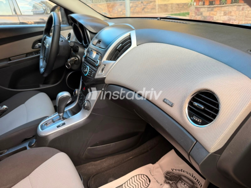 Chevrolet Cruze 2015 Dark Gray Automatic Used for Sale in Greater Cairo ( Cairo + Giza) - 3