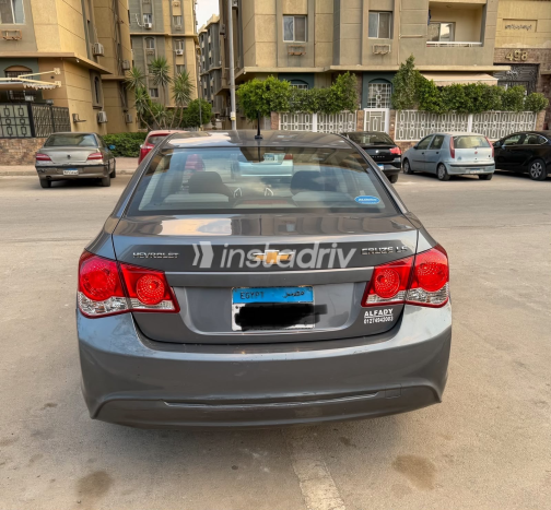 Chevrolet Cruze 2015 Dark Gray Automatic Used for Sale in Greater Cairo ( Cairo + Giza) - 5