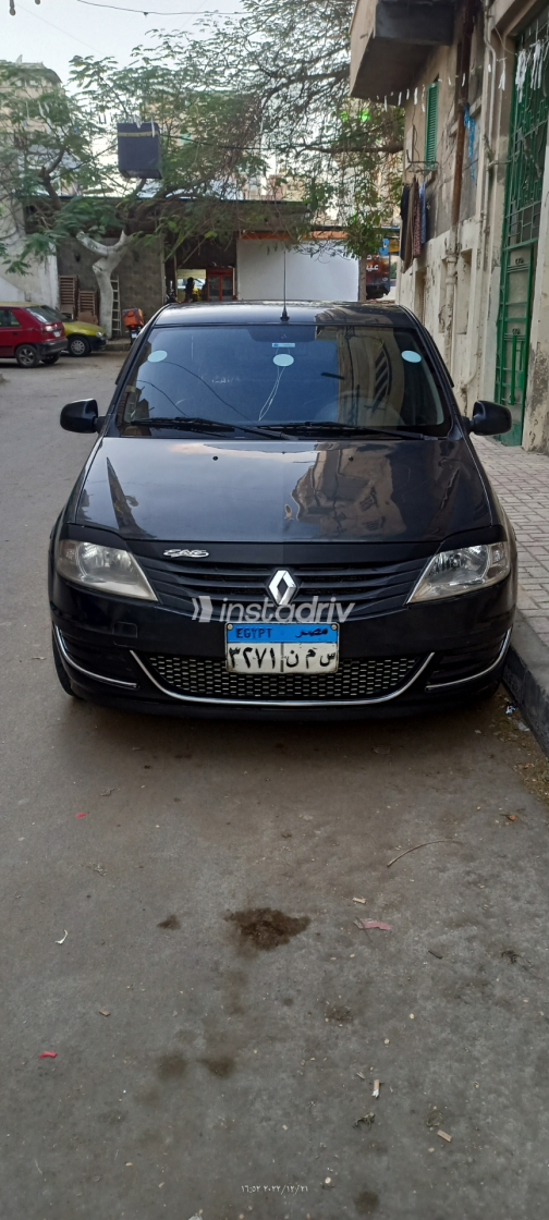 Renault Logan 2012 Gray Manual Used for Sale in Greater Cairo ( Cairo + Giza) - 1