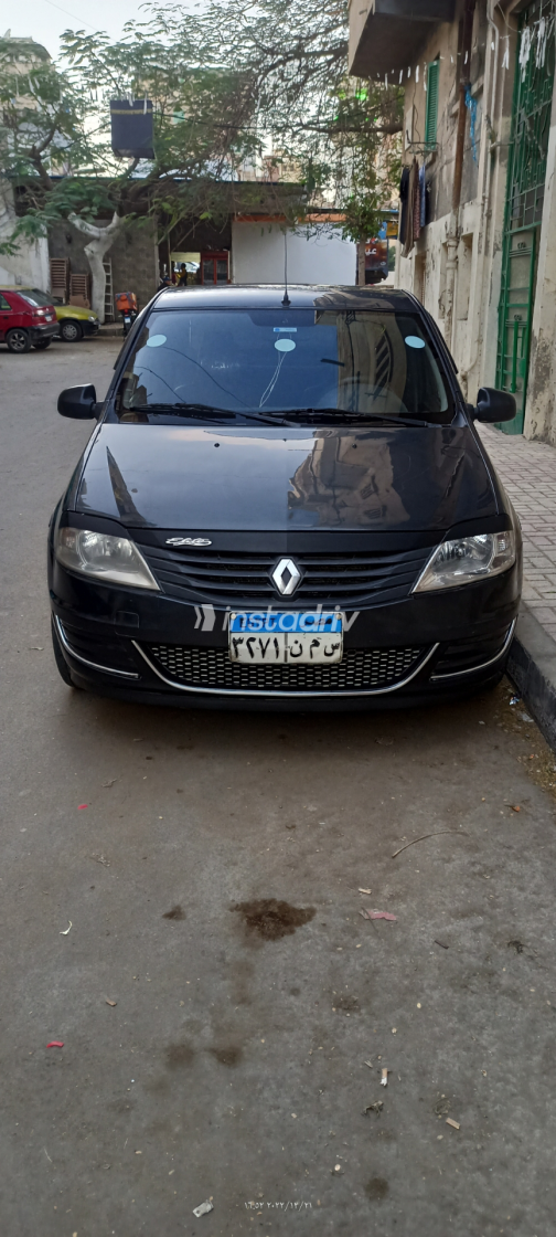 Renault Logan 2012 Gray Manual Used for Sale in Greater Cairo ( Cairo + Giza) - 3