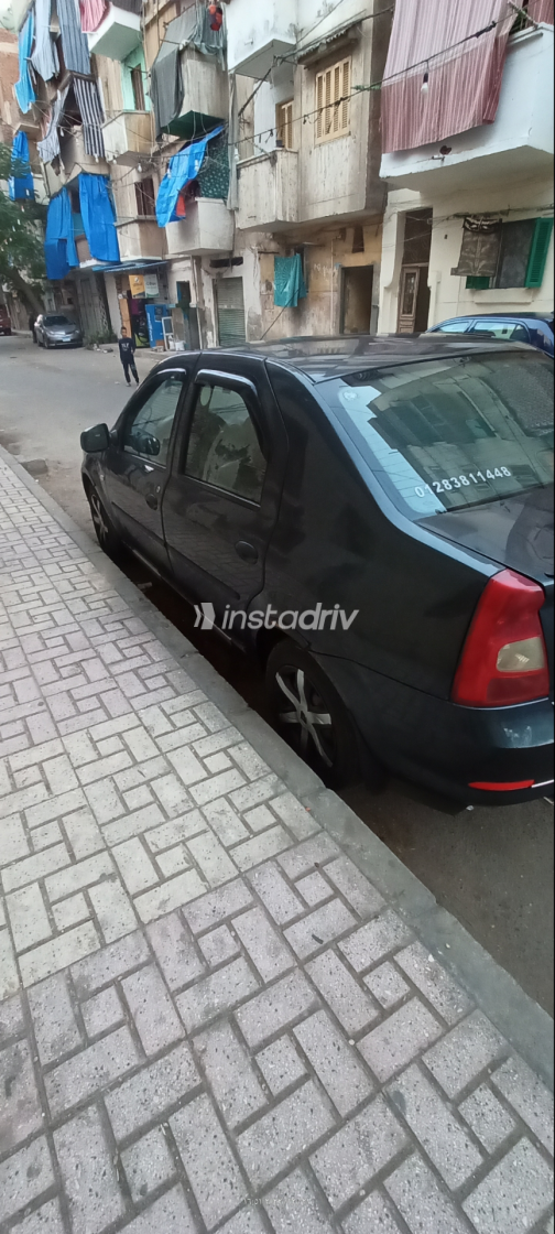 Renault Logan 2012 Gray Manual Used for Sale in Greater Cairo ( Cairo + Giza) - 9