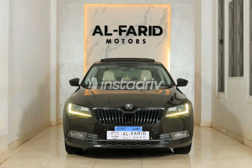 سكودا سوبيرب 2018 أسود أوتوماتيك مستعملة للبيع في القاهرة الكبرى ( القاهرة - الجيزة) - 4