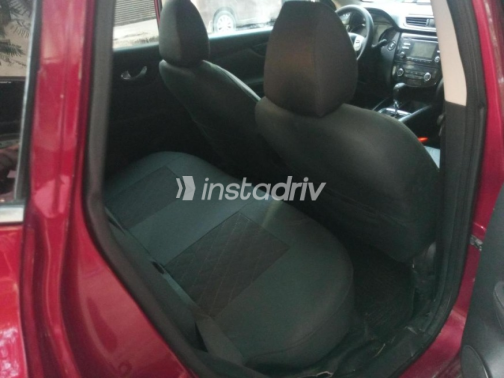 Nissan Qashqai 2017 Red Automatic Used for Sale in Cairo - 7