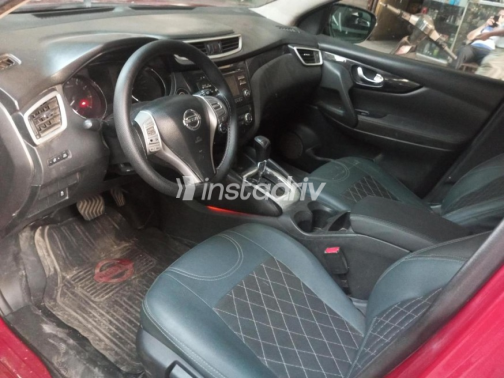 Nissan Qashqai 2017 Red Automatic Used for Sale in Cairo - 8