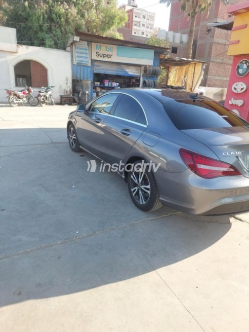 Mercedes CLA 180 2019 White Automatic Used for Sale in Cairo - 2
