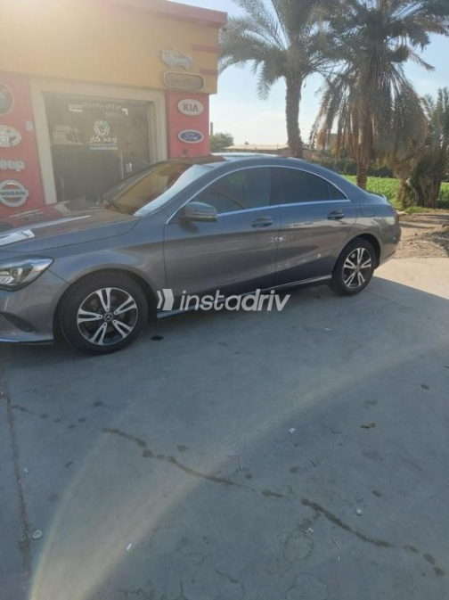 Mercedes CLA 180 2019 White Automatic Used for Sale in Cairo - 3