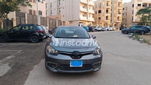 Renault Fluence 2015 Silver Automatic Used for Sale in Nasr city - 1