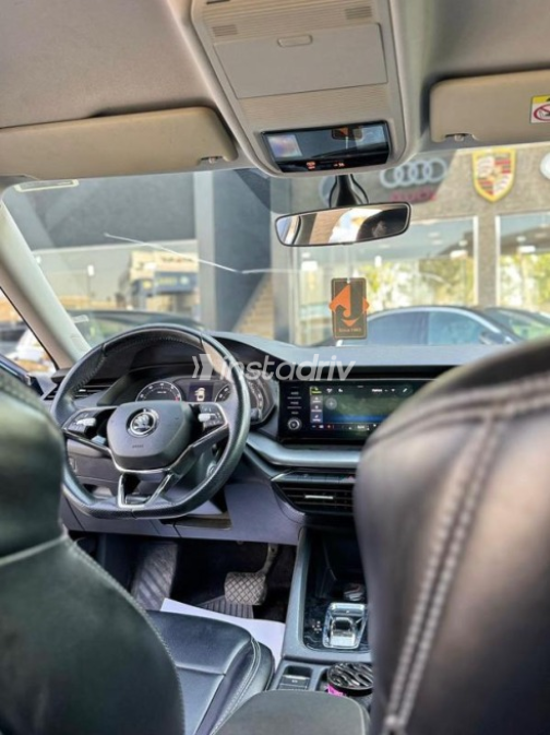 Skoda Octavia 2022 Dark Blue Automatic Used for Sale in Heliopolis - 4