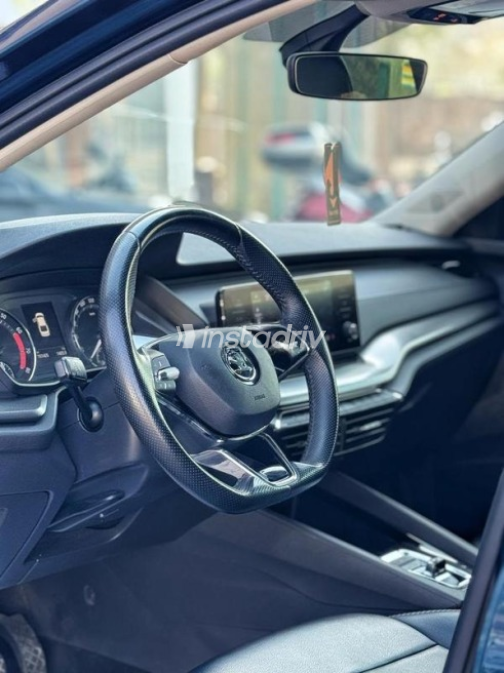 Skoda Octavia 2022 Dark Blue Automatic Used for Sale in Heliopolis - 5
