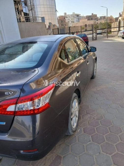 Nissan Sentra 2019 White Automatic Used for Sale in Greater Cairo ( Cairo + Giza) - 3