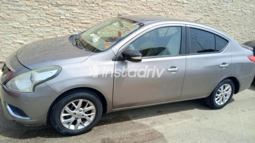 Nissan Sunny 2019 White Automatic Used for Sale in Greater Cairo ( Cairo + Giza) - 4
