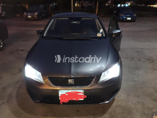 Seat Leon 2016 Gray Automatic Used for Sale in Cairo - 1