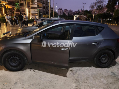Seat Leon 2016 Gray Automatic Used for Sale in Cairo - 7