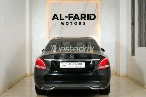 مرسيدس C 180 2019 أسود أوتوماتيك مستعملة للبيع في القاهرة - 8