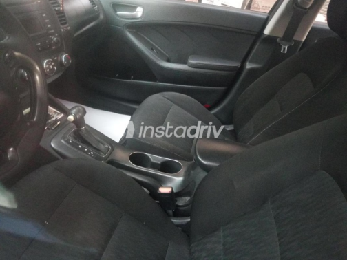 Kia Cerato 2017 Black Automatic Used for Sale in Cairo - 4