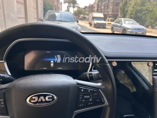 جاك J7 2025 رمادي أوتوماتيك مستعملة للبيع في القاهرة الكبرى ( القاهرة - الجيزة) - 5