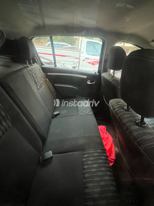 Renault Sandero 2014 Dark Gray Automatic Used for Sale in Greater Cairo ( Cairo + Giza) - 4