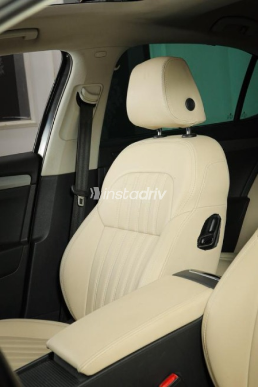 Skoda Superb 2018 Brown Automatic Used for Sale in Cairo - 4