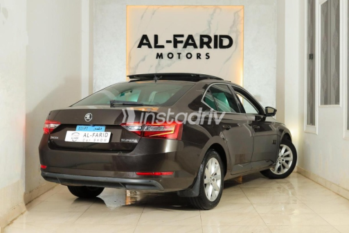 Skoda Superb 2018 Brown Automatic Used for Sale in Cairo - 6